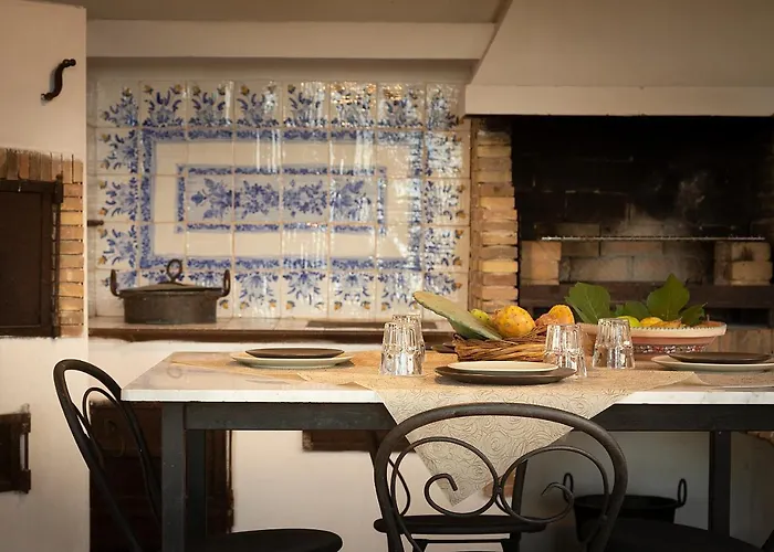 Maria 3* Canicattini Bagni