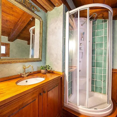 Maria Bed & Breakfast 3*